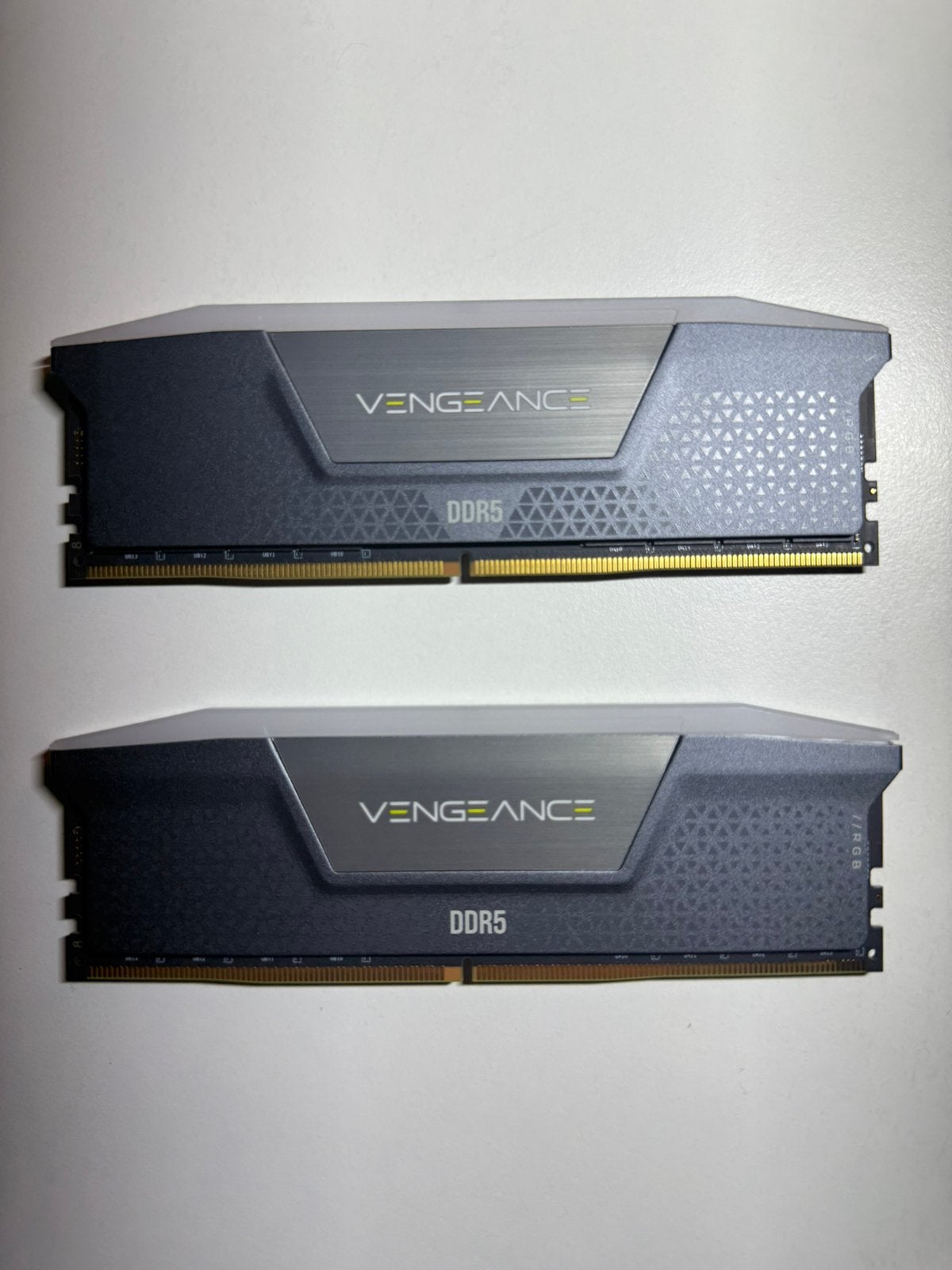 Corsair Vengeance RGB DDR5 64GB (2x32GB) 6000MHz, Computers en Software, Ophalen of Verzenden, Zo goed als nieuw, Desktop, DDR5