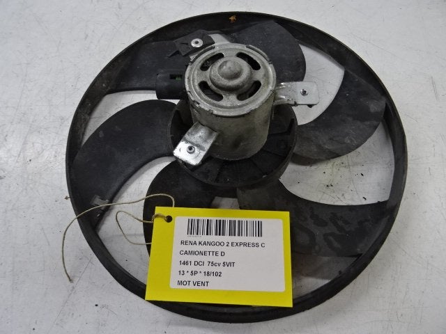 VENTILATEUR RADIATEUR MOTEUR Renault Kangoo Express (FW), Autos : Pièces & Accessoires, Utilisé, Renault