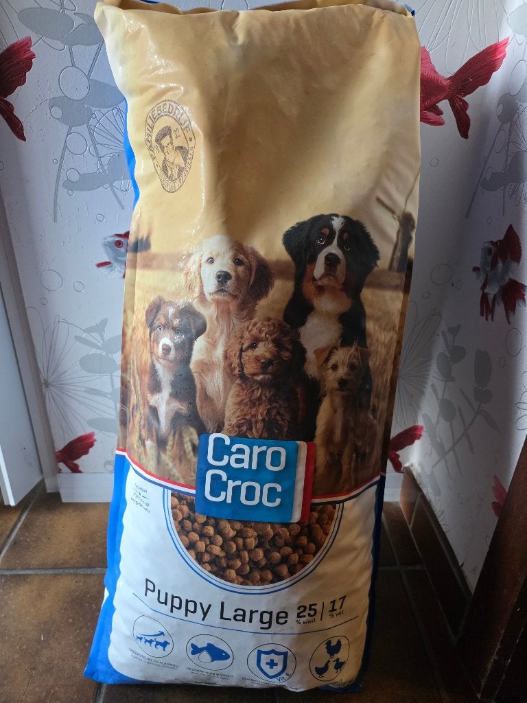 Honden eten 2 zakken, Ophalen, Hond
