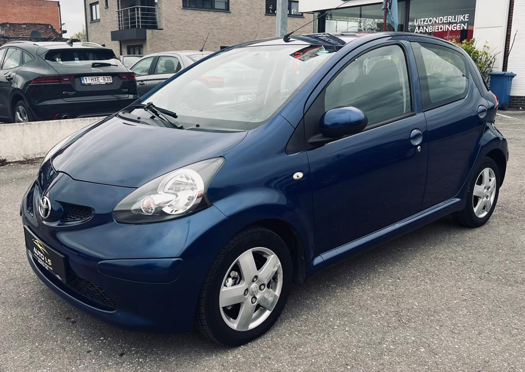 TOYOTA AYGO 1.0 ESSENCE 2008 164.000 KM, Auto's, 4 zetels, Stof, 50 kW, Zwart