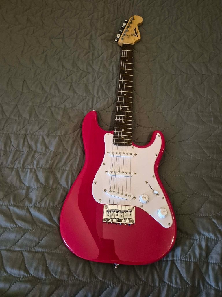 Squier mini stratocaster, Muziek en Instrumenten, Ophalen, Zo goed als nieuw, Solid body, Overige merken