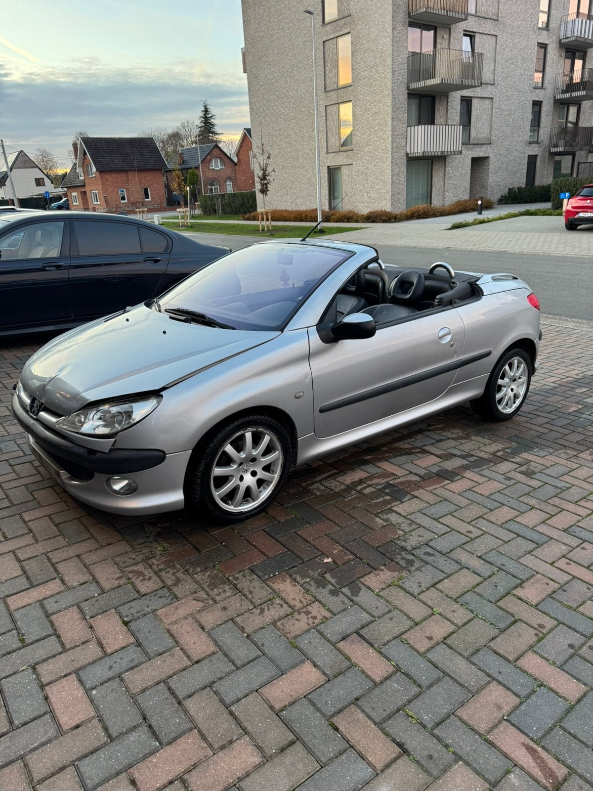 Peugeot 206 cabriolet 2001 benzine AIRCO! Zetelverwarming!, Auto's, Peugeot, Cabriolet, Leder, Particulier, Airconditioning