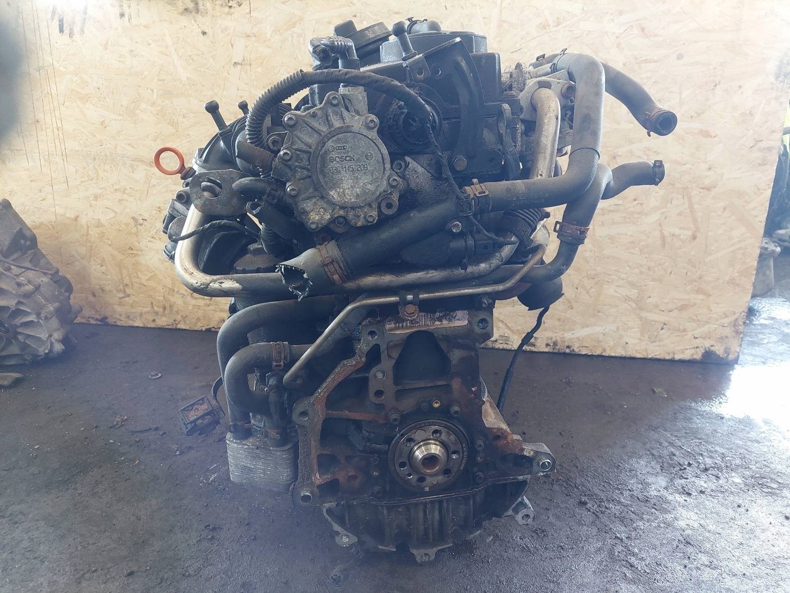 Moteur BKD Complet GOLF SUPERB VW TOURAN OCTAVIA A3 SEAT, Envoi, Utilisé, Skoda