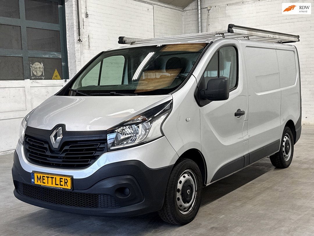 Renault Trafic 1.6 dCi T29 L1H1 Comfort Energy | Navigatie |, Autos, Argent ou Gris, Achat, Euro 6, 3 places