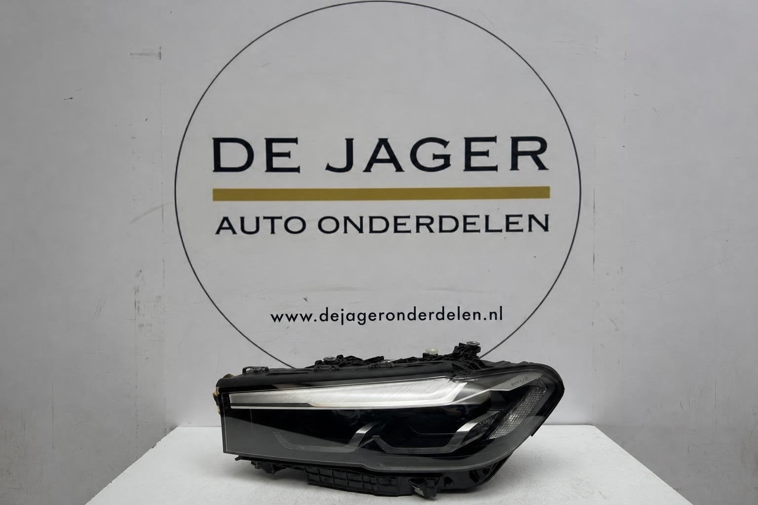 BMW 5 G30 G31 FL Full LED koplamp links 5A388C3, Petuelring 130
80788  Munich, DE, Gebruikt, Info@bmw.de, BMW