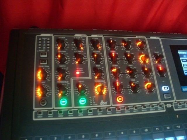 Gebruikt: Soundcraft SI Impact digitale mixer in flightcase, Muziek en Instrumenten, Ophalen, Gebruikt, 20 kanalen of meer, Microfooningang