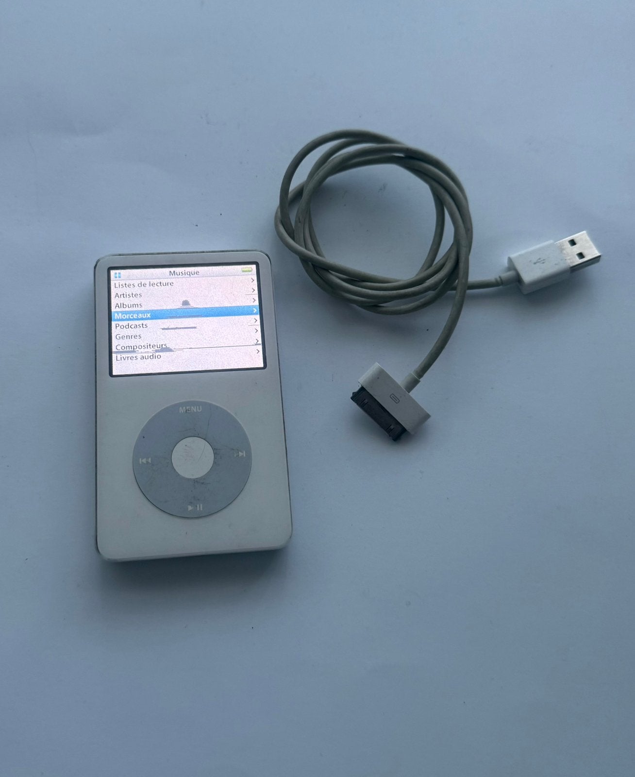 ipod classic 30gb blanc (voir détails), TV, Hi-fi & Vidéo, Lecteurs Mp3 | Apple iPod, Utilisé, Classic, 20 à 40 GB, Autres couleurs