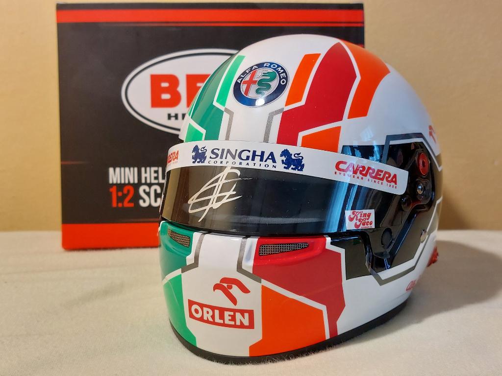 Antonio Giovinazzi Alfa Romeo F1 2021 GESIGNEERDE helm 1:2, Verzamelen, Verzenden, Nieuw, Formule 1