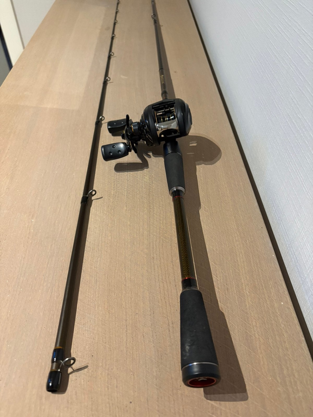 🇩🇰 W4 finesse T t&c met abu garcia reel, Watersport en Boten, Hengelsport | Roofvissen, Ophalen, Zo goed als nieuw