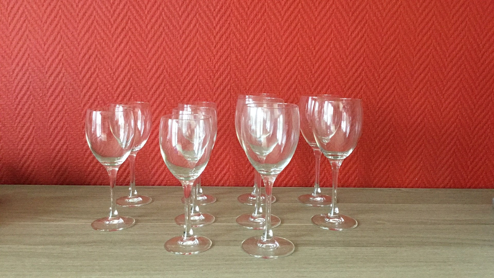 10 verres à vin, Enlèvement, Comme neuf