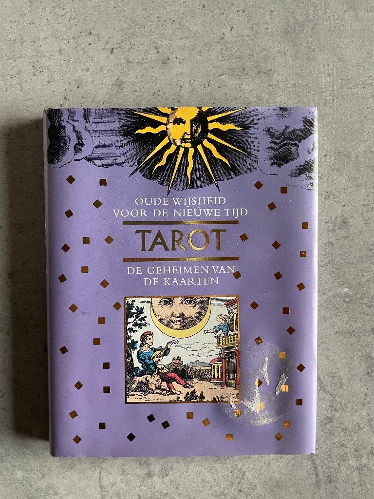 Boek ‘Tarot - De geheimen van de kaarten’, Ophalen, Gelezen