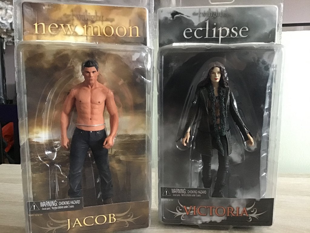 Twilight Jacob en Victoria gesloten verpakking, Collections, Cinéma & Télévision, Enlèvement ou Envoi