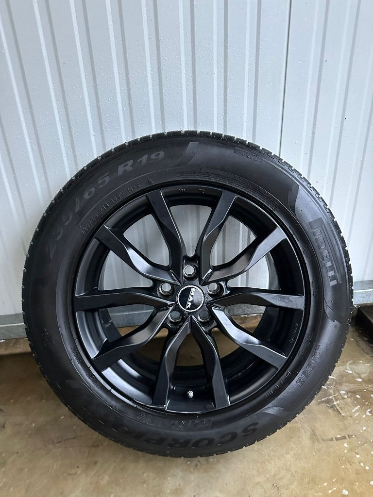 Range Rover Sport velgen 19” + banden (MAK, zwart), Auto-onderdelen, Gebruikt, Banden en Velgen, Winterbanden, 235 mm