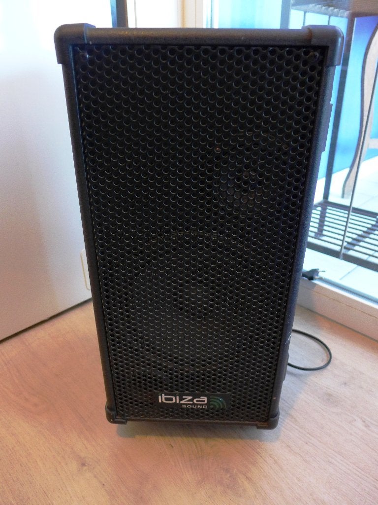Ibiza Sound Port 8 Mini versterker met microfoon, Audio, Tv en Foto, Luidsprekerboxen, Gebruikt, Draagbare speaker, AUX-ingang
