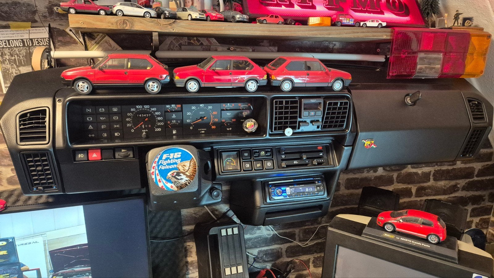 Tableau de bord de la Fiat Ritmo 130 TC Abarth, Enlèvement, Fiat