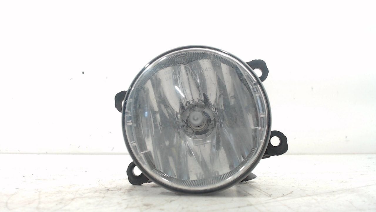 Mistlamp links Renault Clio, Onderdelen@venauto.nl, Van der Ven Autorecycling B.V., Ettenseweg 76, 4706 PB Roosendaal, The Netherlands