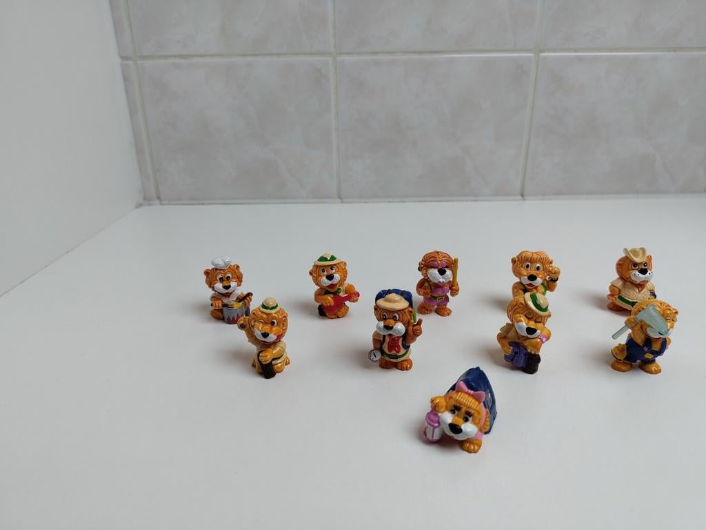 Collection de 10 pièces Kinder surprise (lions)., Collections, Enlèvement ou Envoi, Comme neuf, Figurines en plastique dur
