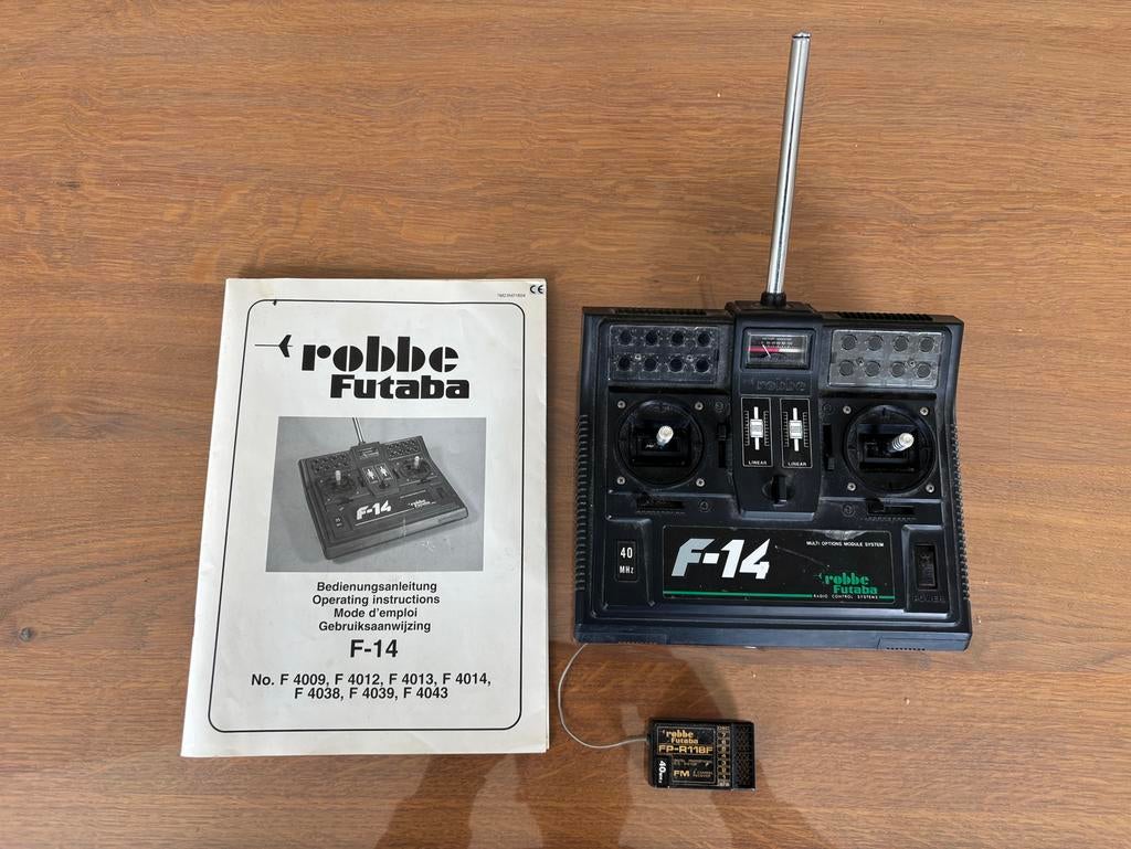 Émetteur Robbe Futaba F14 avec récepteur FP-R118F, Enlèvement ou Envoi, Utilisé