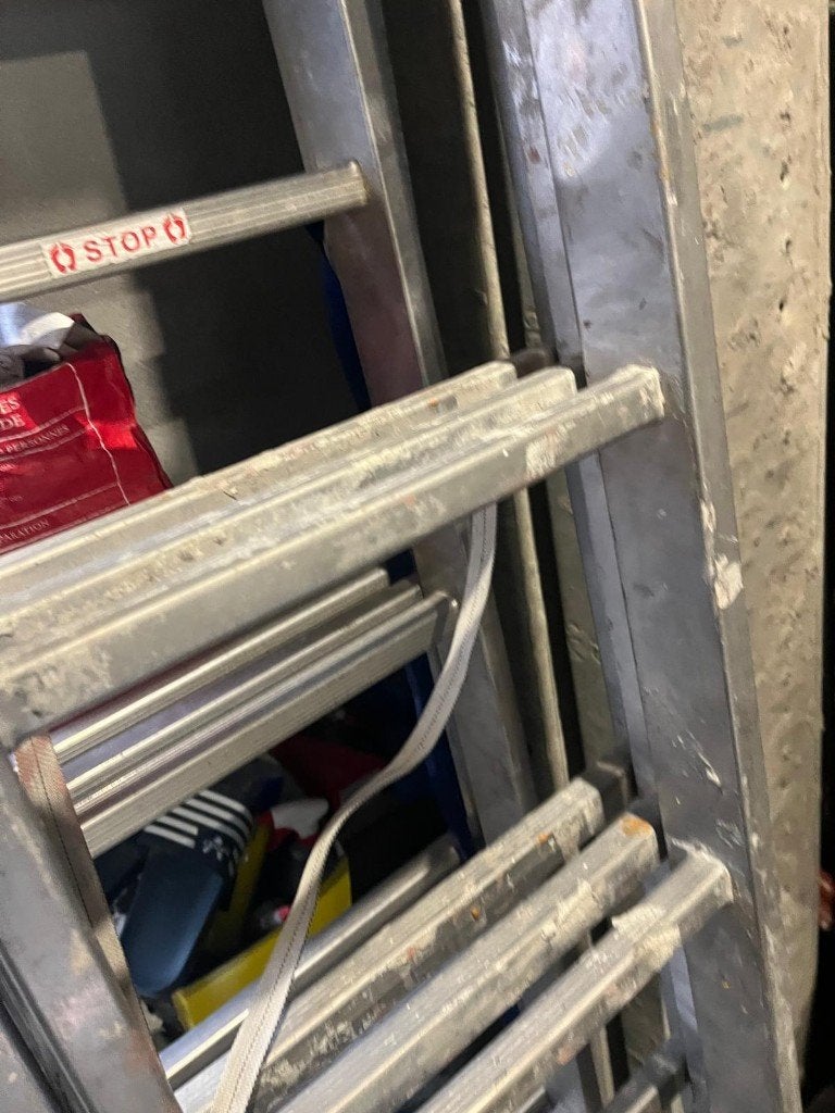 echelle, Pliable ou rétractable/escamotable, Échelle, Enlèvement, Utilisé