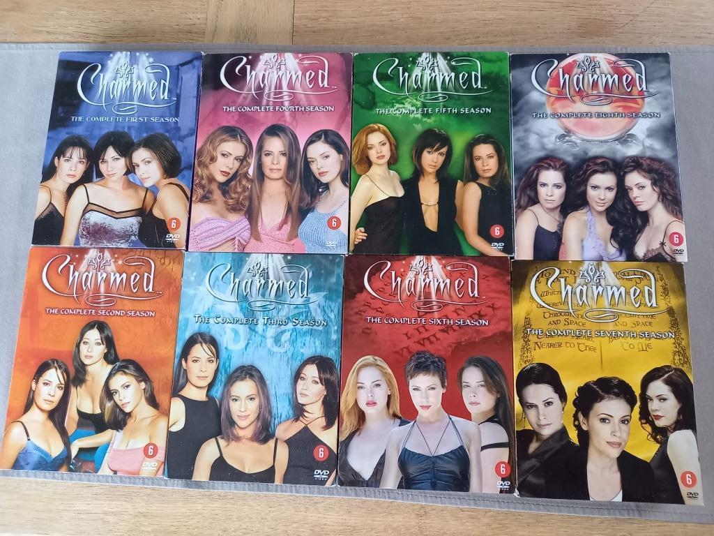 Coffrets DVD Charmed : Les 8 saisons, À partir de 6 ans, Enlèvement ou Envoi, Coffret, Comme neuf