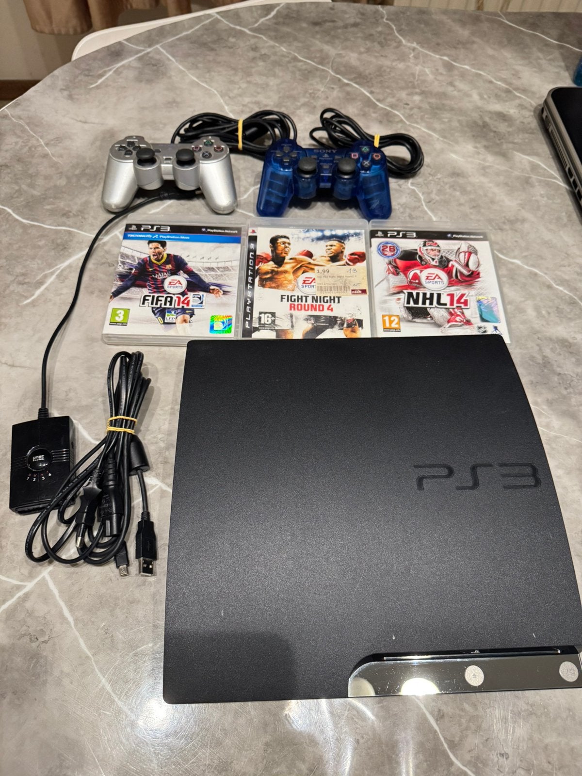 Ps3 avec manettes et jeux, Games en Spelcomputers, Spelcomputers | Sony PlayStation 3, Ophalen, Zo goed als nieuw