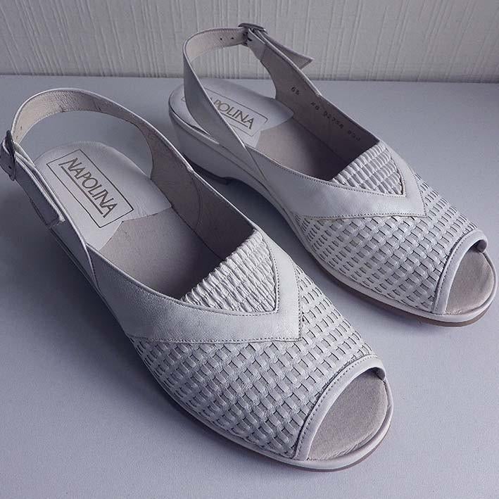 Open witte Damessandalen: maat 39,5., Ophalen, Nieuw, Wit, Sandalen of Muiltjes