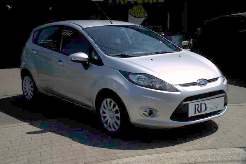 FORD FIESTA 5 P 1200 CC ESSENCE 90000KM GARANTIE 1 AN, 1242 cm³, Achat, Entreprise, Boîte manuelle