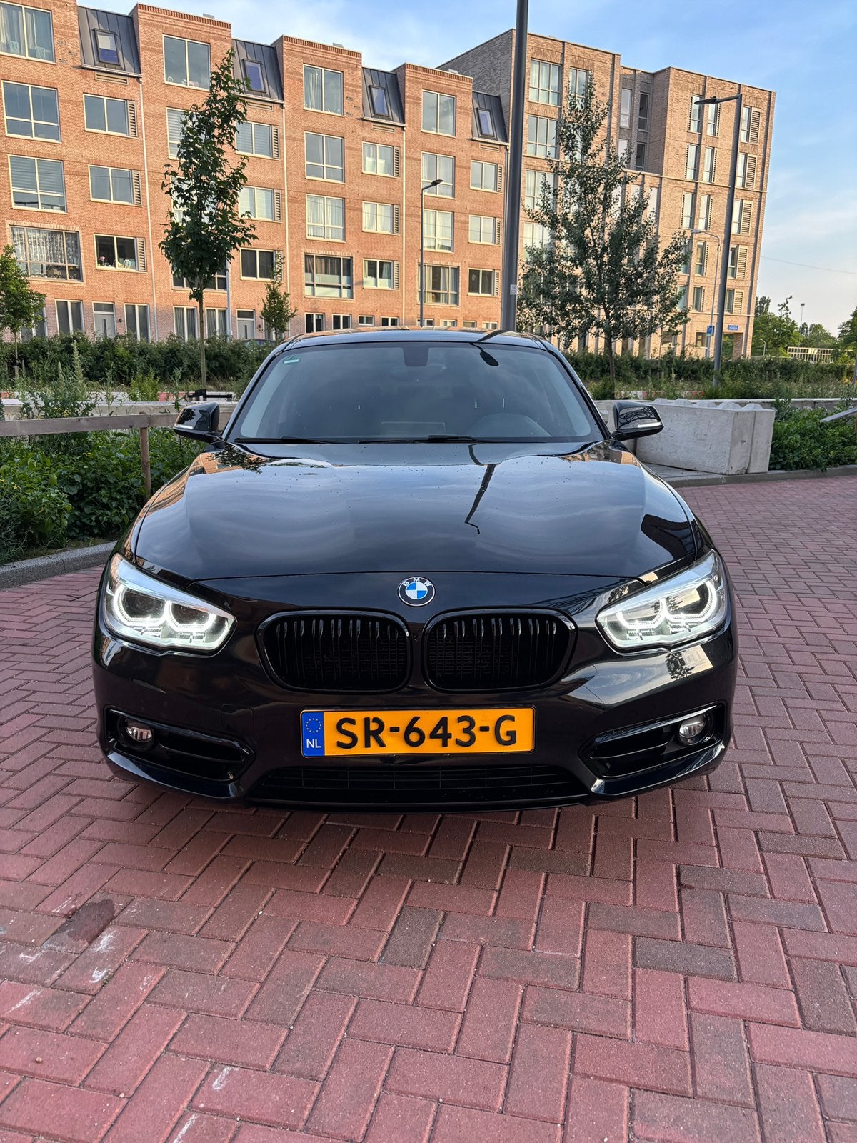 BMW 118D 2.0 Facelift - Automaat Sport M, Auto's, Automaat, 4 cilinders, Zwart, 5 deurs