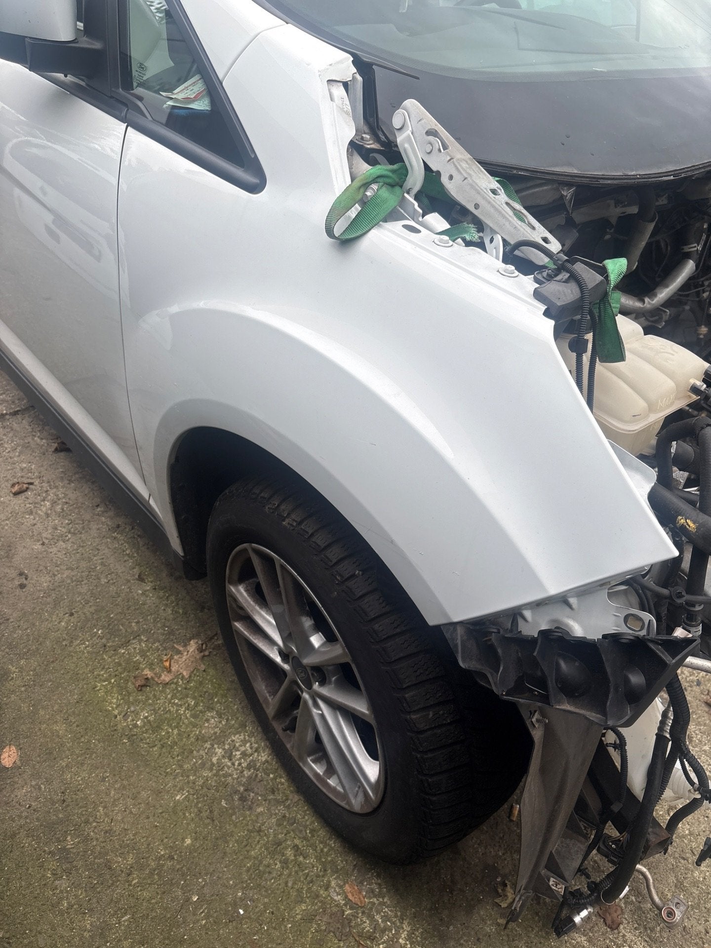 Panneau lat ral droit Ford Grand C-Max, Info@ford.com, Avant, Ford Motor Company, American Road 1
48126  Dearborn