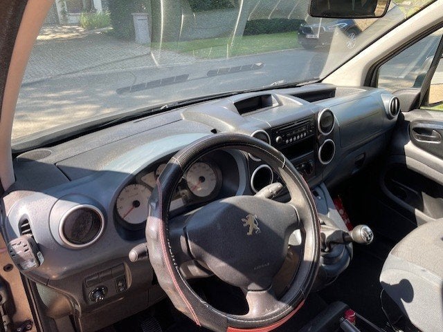 perfect onderhouden PEUGEOT PARTNER TEPEE, Auto's, Voorwielaandrijving, 4 cilinders, Bedrijf, 1550 cc