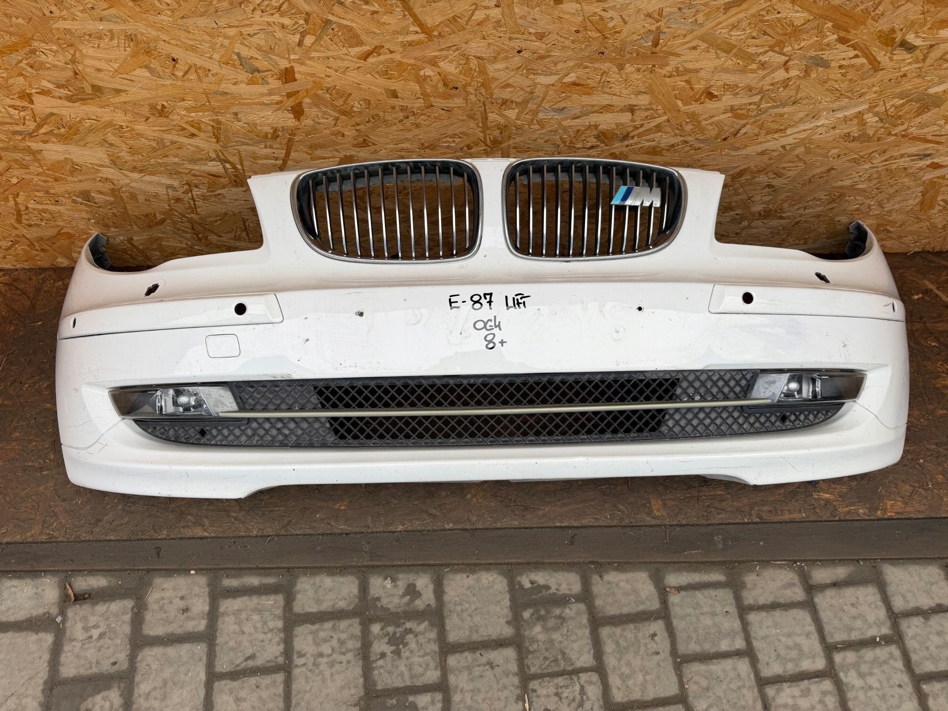 Pare-chocs avant BMW S rie 1 E87 07-11, Autos : Pièces & Accessoires, Petuelring 130
80788  Munich, DE, Pare-chocs, Info@bmw.de