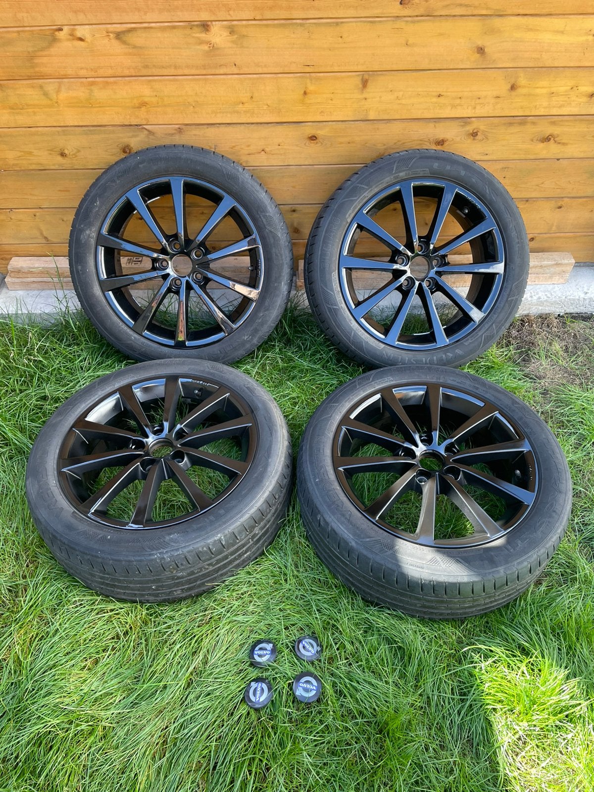 Jantes 17 pouces 5x108 avec jantes 215 50 17/noires, Enlèvement, Comme neuf