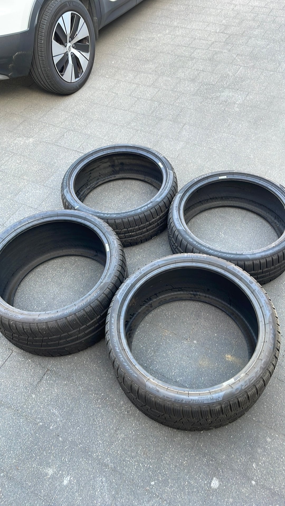 Porsche 911 4x Pirelli Sottozero Serie II Winterbanden, Auto diversen, Velgenbomen, Ophalen, Nieuw