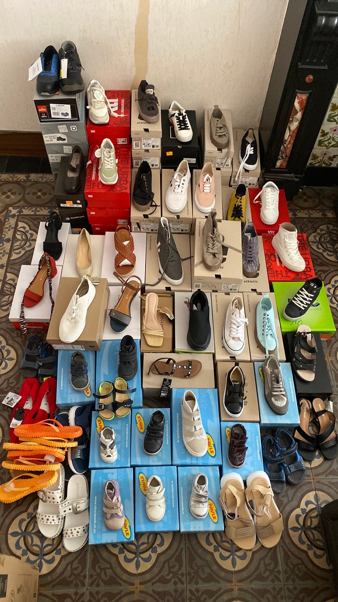 Lot  de chaussures, Enlèvement ou Envoi, Comme neuf