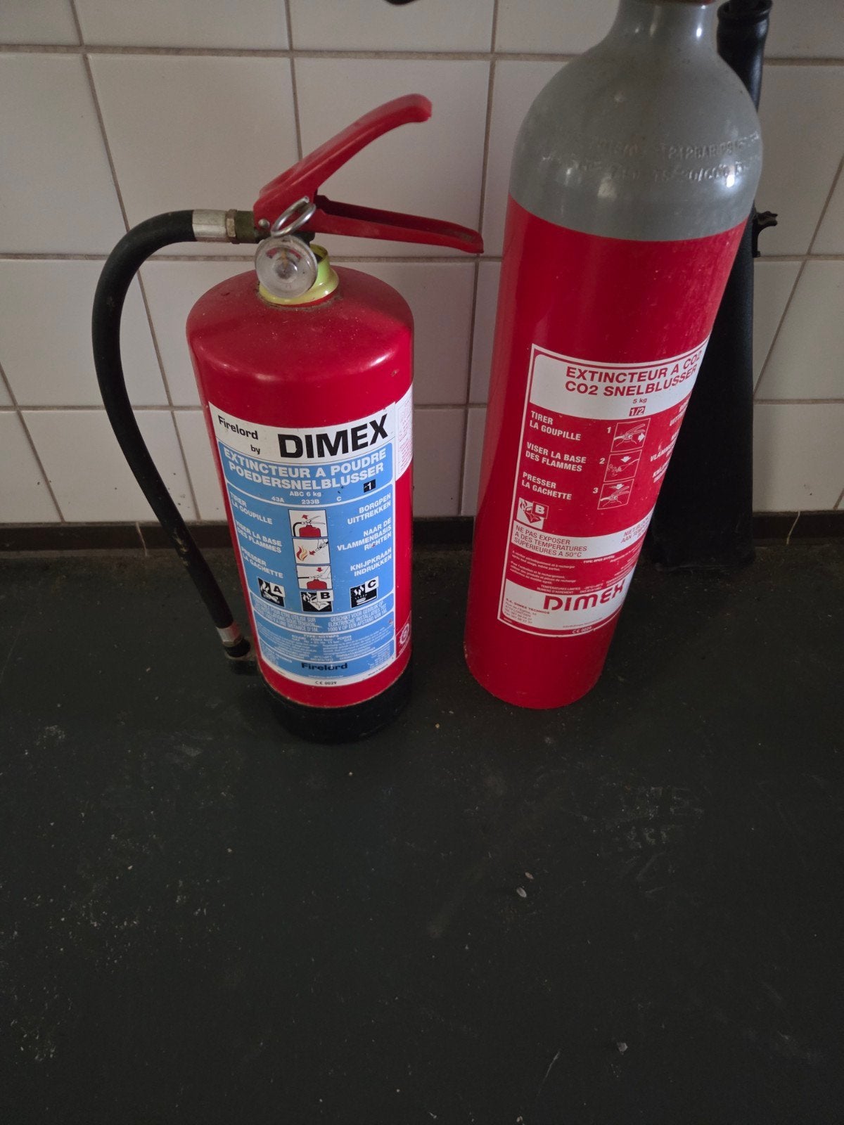 te koop 2 brandblussers, Huis en Inrichting, Ophalen, Gebruikt, Brandblusser