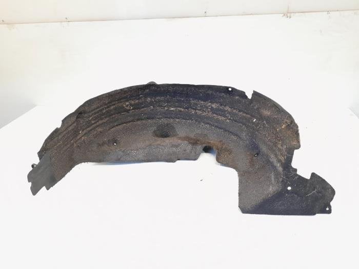Passage de roue d'un Mercedes B-Klasse, 3 mois de garantie, Utilisé, -, -