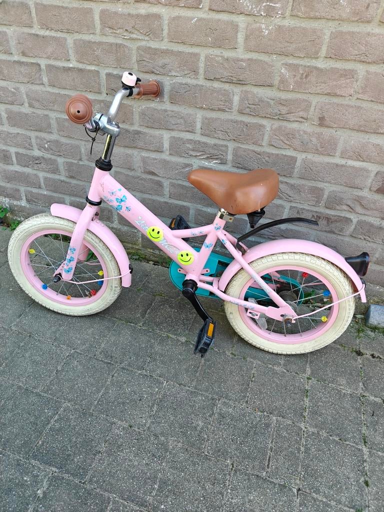 Roze kinderfiets 14 inch, Fietsen en Brommers, Fietsen | Kinderfietsjes, Ophalen, Terugtraprem