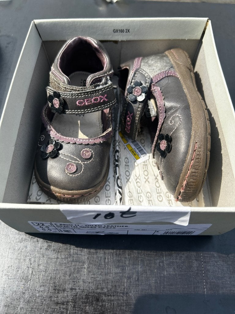 Kinderschoenen meisje: maat 22/23, Ophalen, Schoentjes, Meisje, Zo goed als nieuw