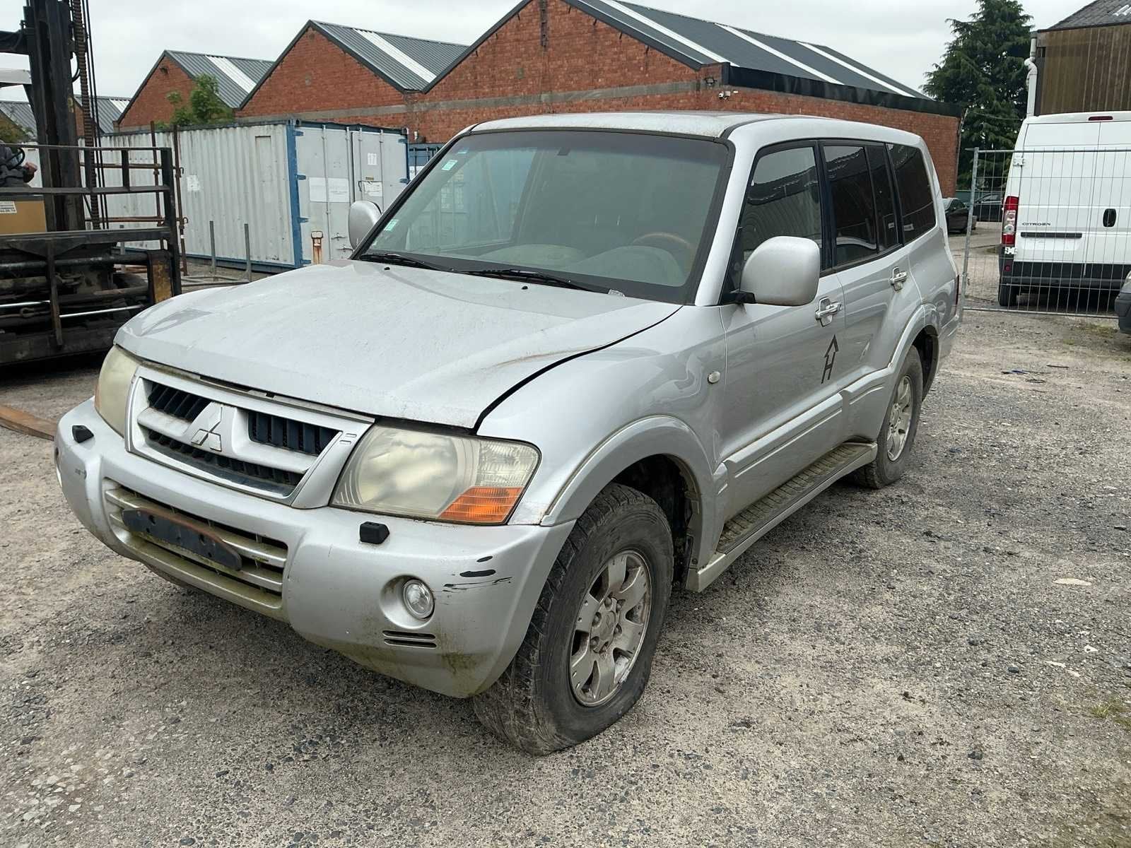 Camion léger Mitsubishi Pajero 2003 pour pièces !, Euro 2, Achat, Entreprise, Diesel