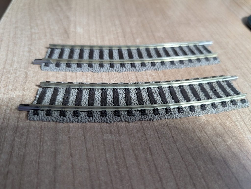 2 x Fleischmann 6127 H0 Gebogen rail 420 mm Profi-rails, Hobby en Vrije tijd, Modeltreinen | H0, Ophalen of Verzenden, Zo goed als nieuw