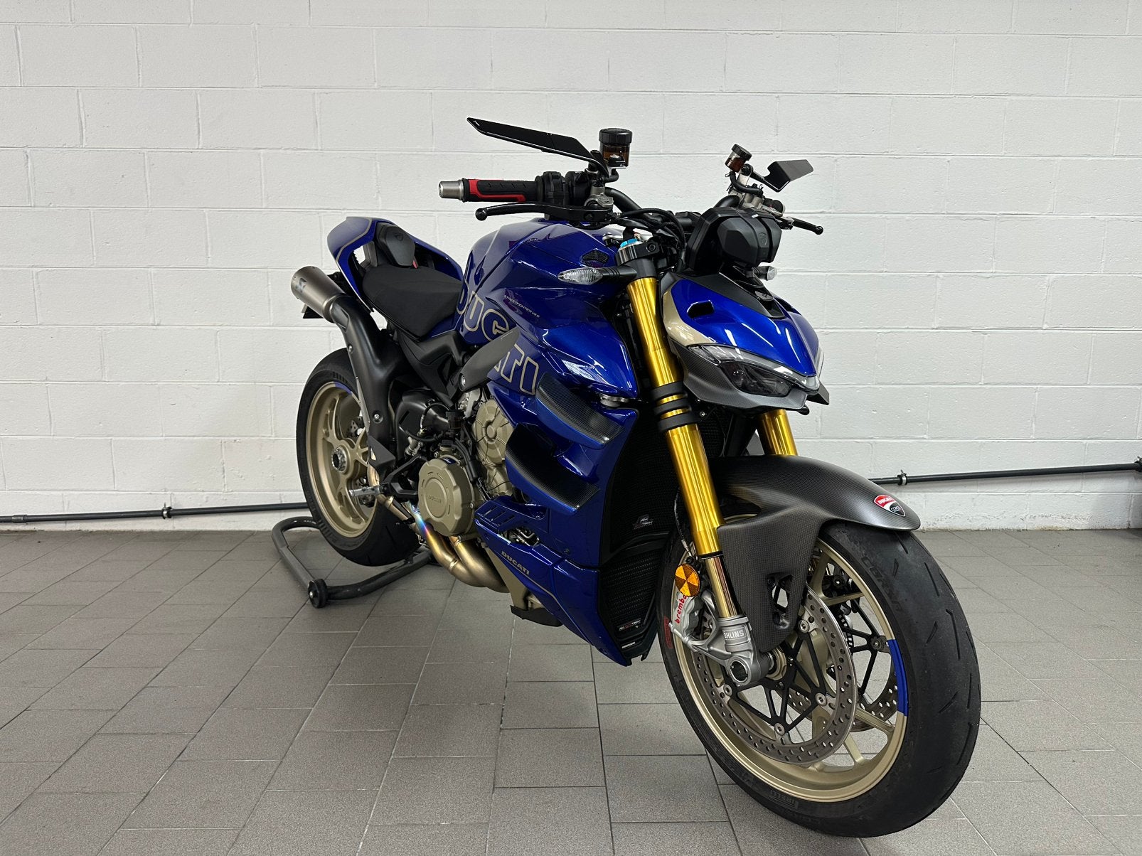 DUCATI STREETFIGHTER V4 S ***DUCATI SAMBREVILLE***, Motos, Permis Moto A, Entreprise, Neuf, ABS