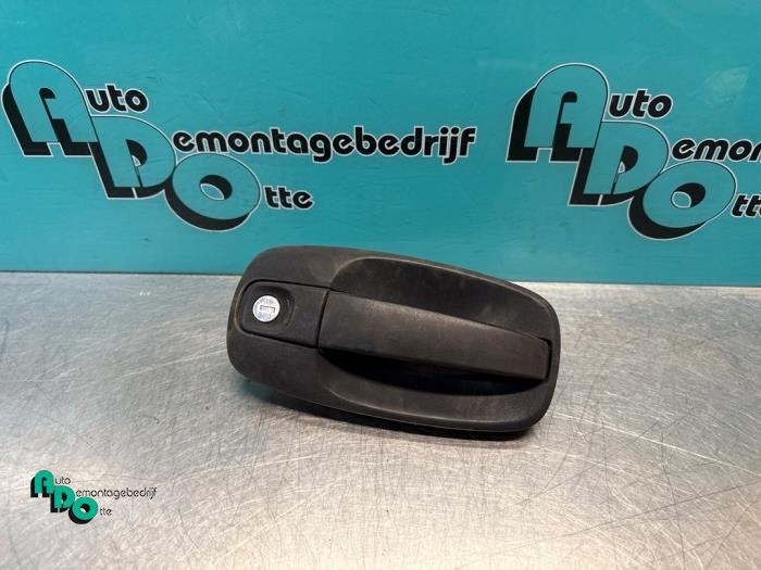 Portiergreep 2Deurs links van een Renault Trafic (Trafic 01-, Gebruikt, -, Renault, -