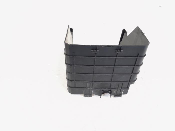 Couvercle de la batterie d'un Volkswagen Passat, Autos : Pièces & Accessoires, Volkswagen, -, 3 mois de garantie, Utilisé
