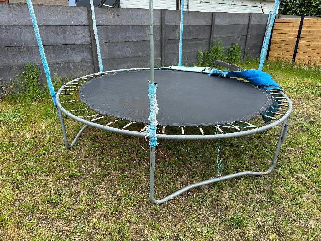 Trampoline gratis af te halen, Ophalen, Gebruikt
