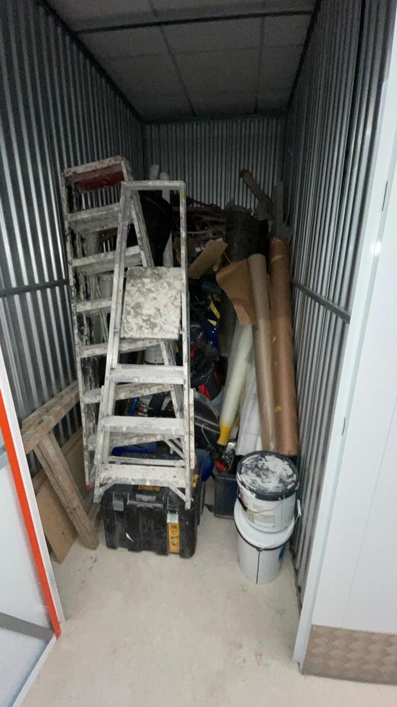 Liquidatie van bouwgereedschap en -materialen, Ophalen, Gebruikt