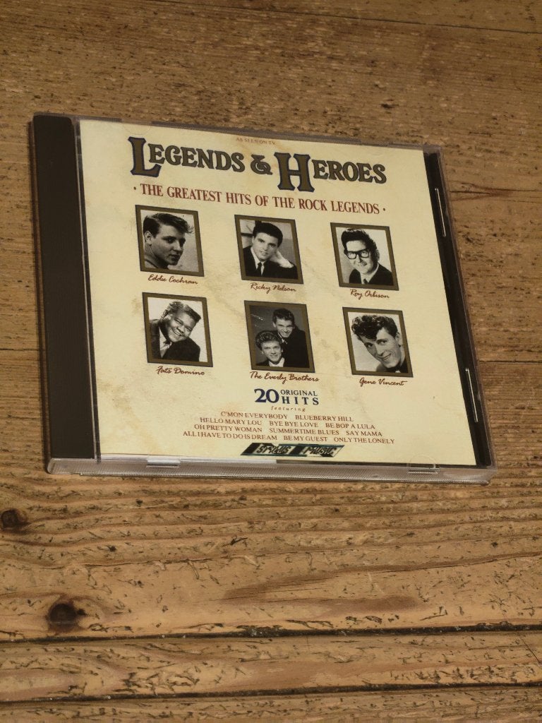 Cd Legends & Heroes, CD & DVD, CD | Compilations, Enlèvement ou Envoi, Comme neuf, Autres genres, Autres types