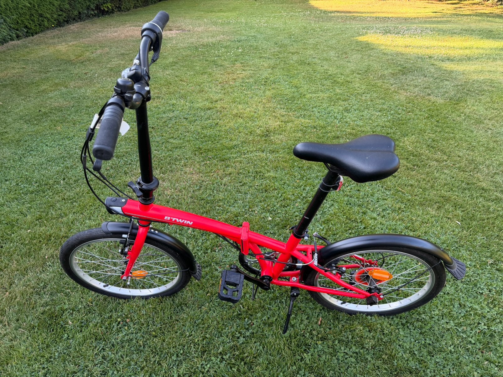B Twin 120, Fietsen en Brommers, Ophalen, Zo goed als nieuw