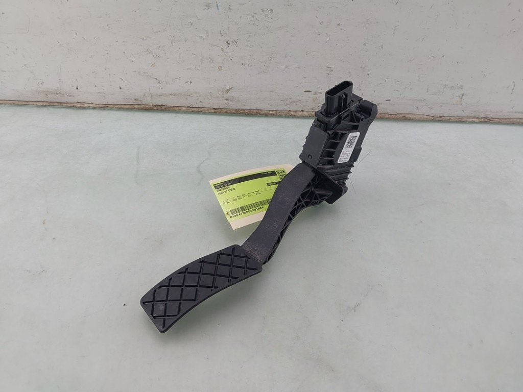 PEDALE D'ACCELERATEUR Audi SQ2 (GAB / GAG) (|5Q1723503L|), Auto-Union-Straße  1,
85057  Ingolstadt, DE, Info@audi.de, Audi, Utilisé