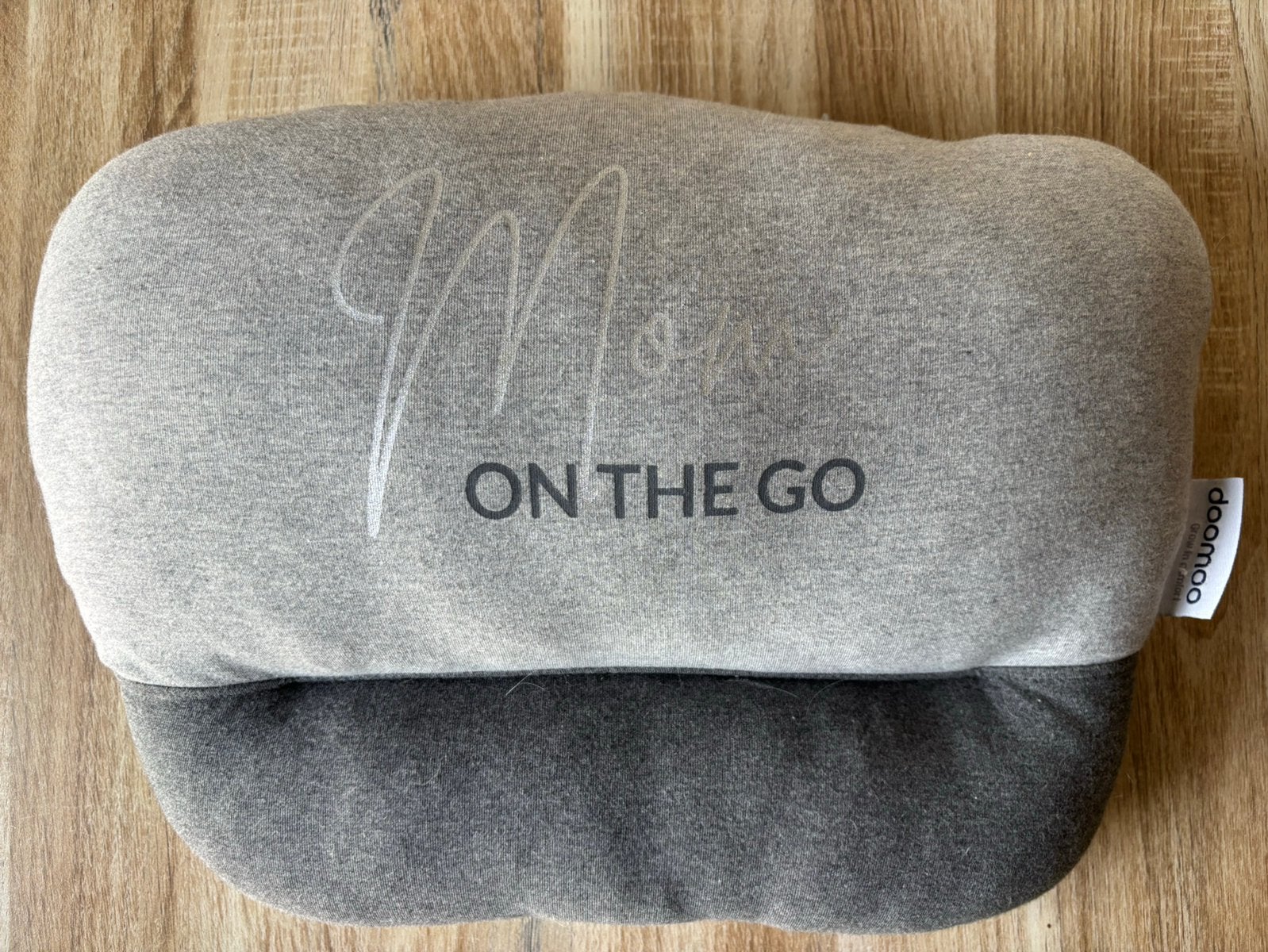 Mom on the go kussen Doomoo, Kleding | Dames, Zwangerschapskleding, Ophalen, Zo goed als nieuw