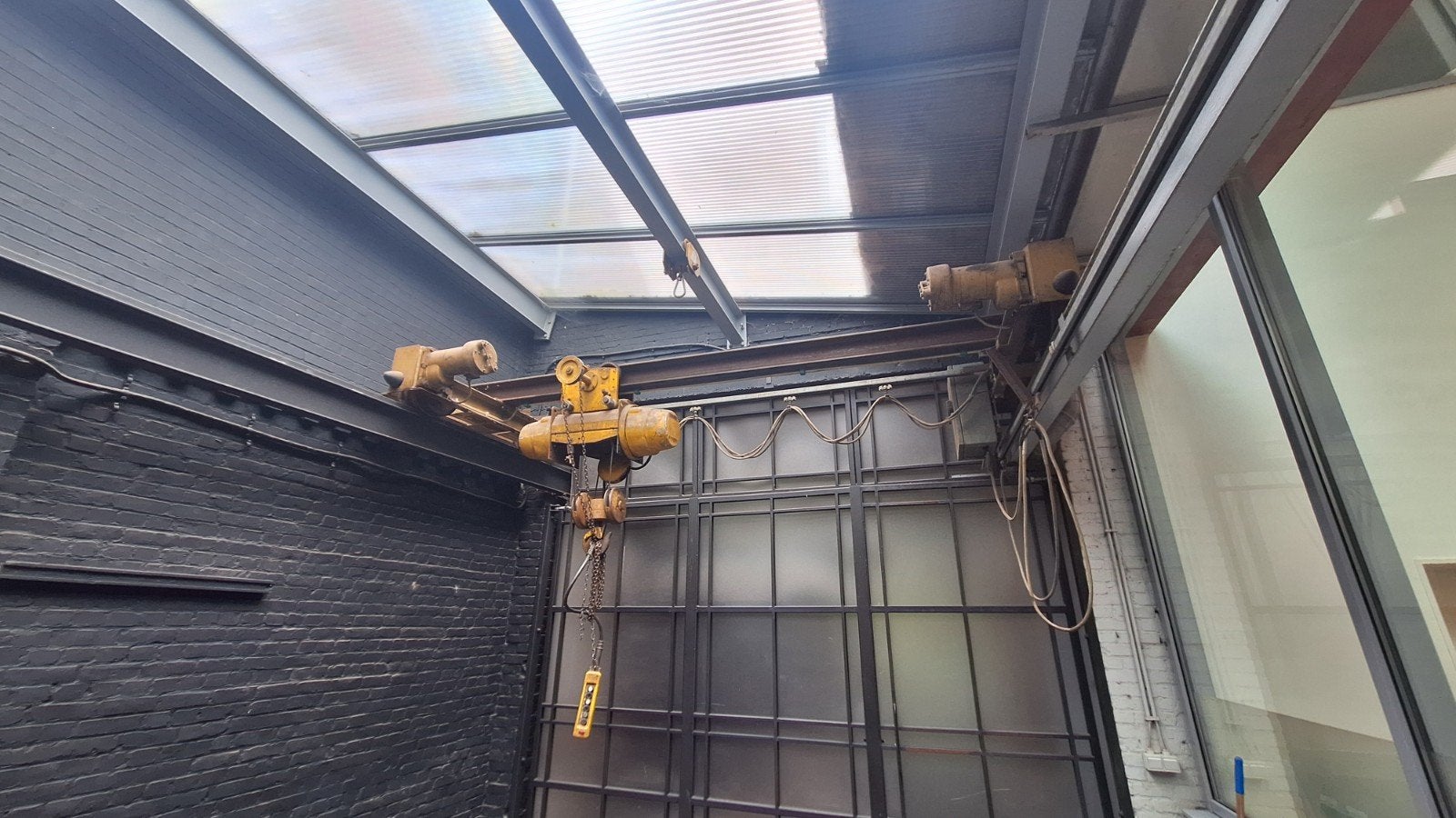 Rolbrug 2,5T - werkend, Articles professionnels, Machines & Construction | Travail du métal, Enlèvement